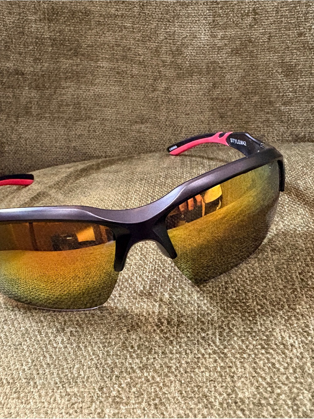 Sporty Mirrored Sunglasses with Pink Accents
